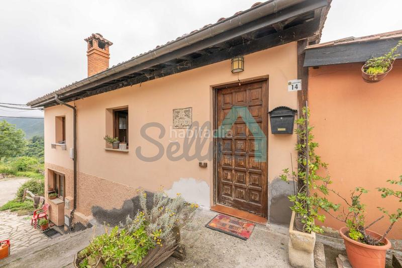 Foto e2561578-1ae2-4211-9f18-075382889701. Haus mit heizung in Sobrescobio