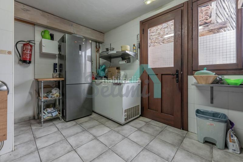 Foto f853523b-dae5-4039-8a0f-122162cdf147. Haus mit heizung in Sobrescobio