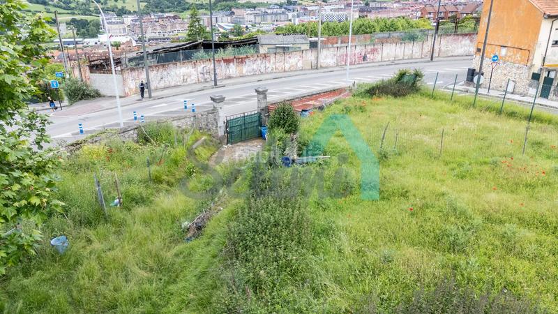 Foto d00c2d72-23c1-4789-b868-ae430a5ffb58. Terreny residencial a Buenavista Oviedo