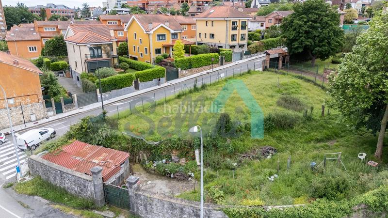 Foto dc2528b0-7a4e-4c14-84e9-ed111ba26913. Terrain résidentiel dans Buenavista Oviedo