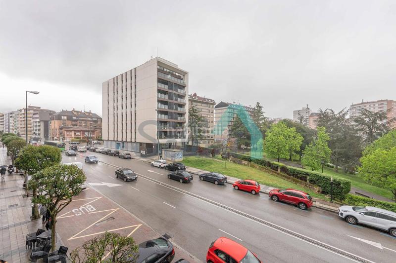 Foto 4cb75e51-506b-4ee6-953e-5fe2fcc39f7d. Appartamento con riscaldamento parcheggio in El Cristo Oviedo