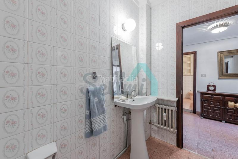 Foto 6842dd91-5ce0-4887-8f6f-23a40f8a34f9. Appartamento con riscaldamento parcheggio in El Cristo Oviedo