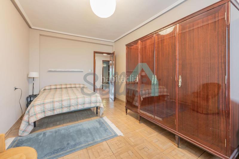 Foto 8345e9aa-a3e7-4c5f-8459-25cb3cf9ab07. Appartamento con riscaldamento parcheggio in El Cristo Oviedo