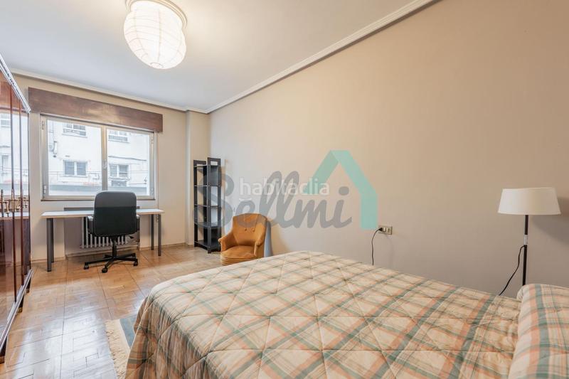 Foto 9c072f5e-3e9d-4631-ba5a-7890bf79b9a7. Appartamento con riscaldamento parcheggio in El Cristo Oviedo