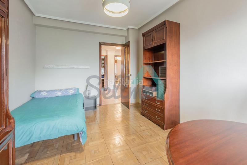 Foto bb8563f4-7671-426b-bfb9-2a67a9833a49. Appartamento con riscaldamento parcheggio in El Cristo Oviedo