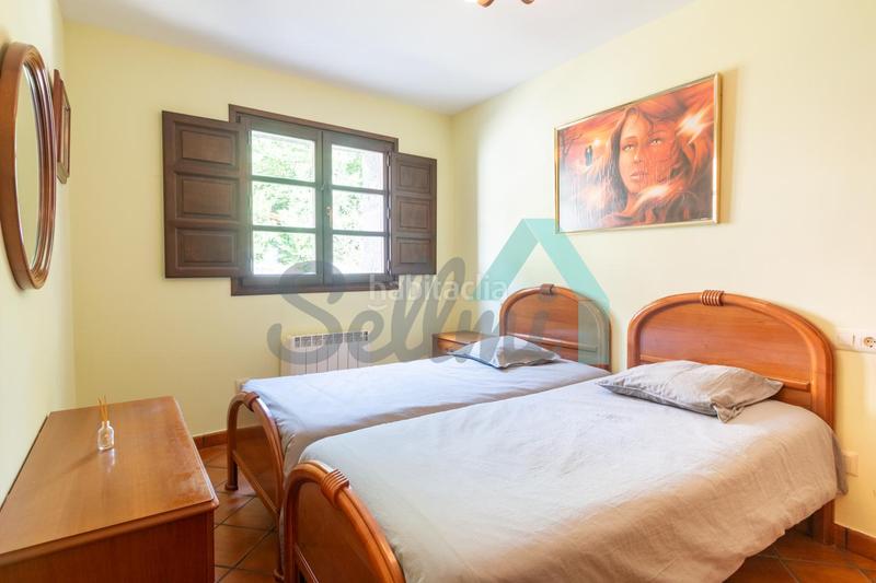 Foto 5da03e4e-02a5-4810-acb2-24c7f240a53d. Dúplex en Sobrescobio