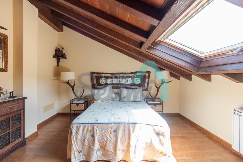 Foto 0ef9ed01-a67c-4426-90ba-f433d7116317. Zweistöckige wohnung mit heizung in Sobrescobio