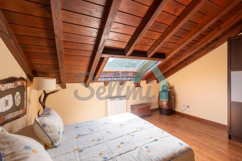 Foto b214fd93-f200-41ed-bcfc-5624bbee406b. Zweistöckige wohnung mit heizung in Sobrescobio