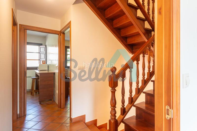 Foto b58e7705-8571-436a-84e9-7cd4e0cedf1d. Zweistöckige wohnung mit heizung in Sobrescobio