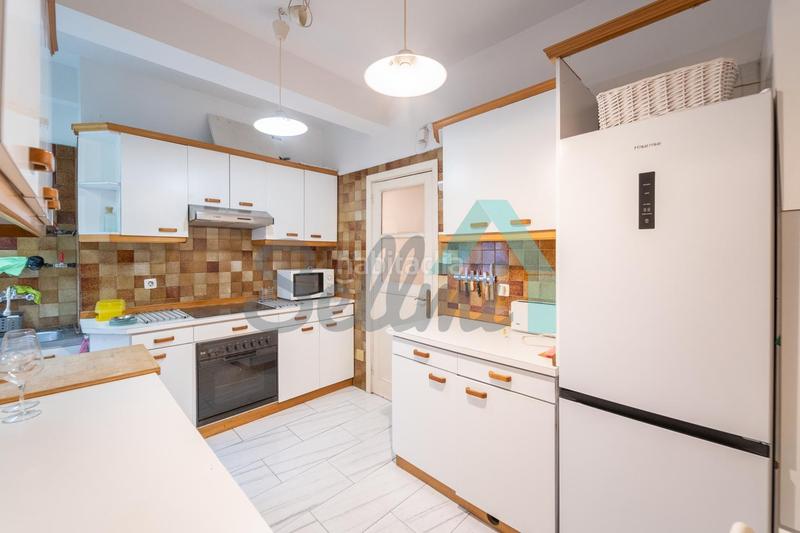 Foto be8c118f-4abc-45b7-9b8d-7838811c76bc. Rent flat with heating parking in Plaza de América Oviedo