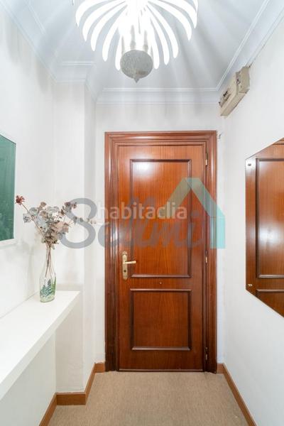 Foto e6c38f92-9921-484f-9a0e-992872705f0f. Rent flat with heating parking in Plaza de América Oviedo