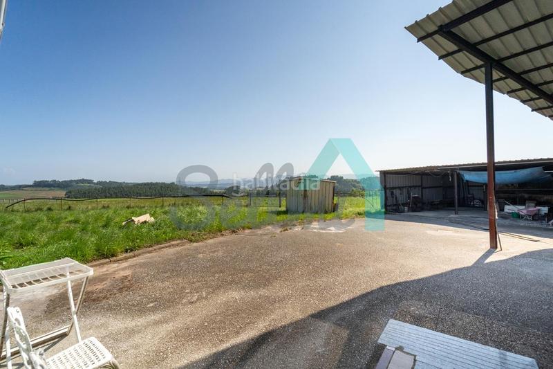 Foto 6a8d8d2d-b07e-4da8-a6f8-b15d37d72704. Casa con parcheggio in Bocines-Nembro-Cardo Gozón