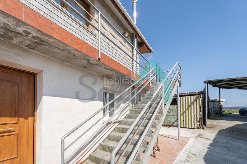 Foto b97c7127-cf67-44dd-ae63-cda2365583ff. Casa con parcheggio in Bocines-Nembro-Cardo Gozón
