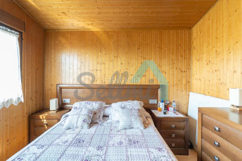 Foto ec2bc0ec-7666-458b-9370-250152d71ba5. Casa con parcheggio in Bocines-Nembro-Cardo Gozón