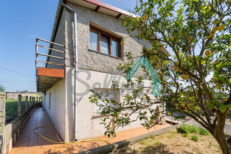 Foto 4dacdb32-22ce-45de-99e2-2c14dbd6b784. Haus mit parking in Bocines-Nembro-Cardo Gozón