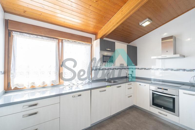 Foto c1feaebc-2a18-41b7-b897-d2dcc72d0f66. Haus mit parking in Bocines-Nembro-Cardo Gozón