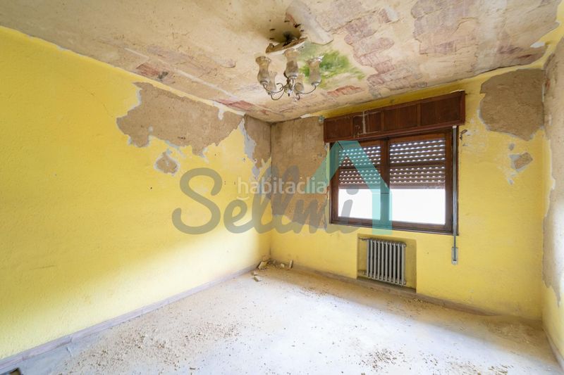 Foto 06c517bd-08b2-4287-a7fb-a9df908a58cd. Edificio en Sama Langreo