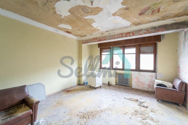Foto 16a419e6-03e3-4c6a-9fb7-9544cd17322e. Edificio en Sama Langreo