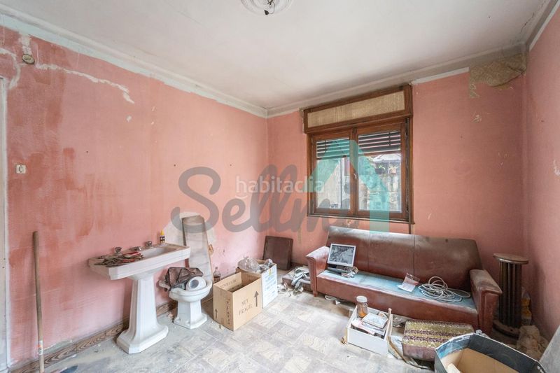 Foto aa13427c-7c71-4e2d-b91e-3a02c45121f9. Edificio en Sama Langreo