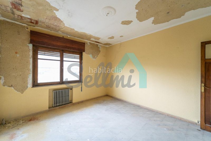 Foto ad19a5de-70ea-4b53-a355-626be63a0a65. Edificio en Sama Langreo