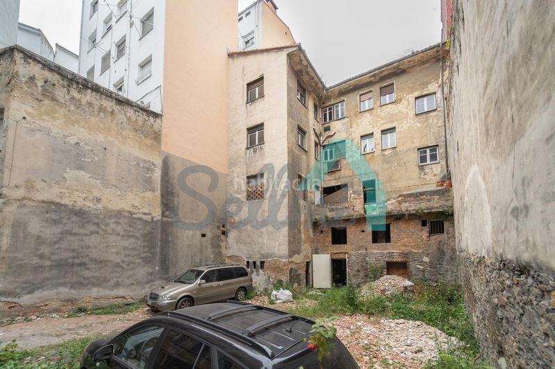 Foto b0b8d828-a90b-4dbe-b017-510951896711. Edificio en Sama Langreo