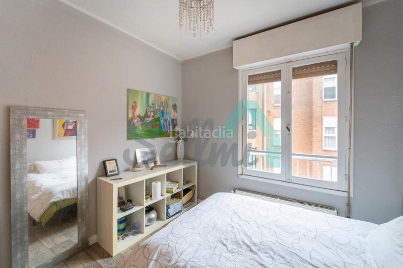 Foto 565f2c93-f44c-4967-bd61-888290079d73. Etagenwohnung in Milán - Pumarín Oviedo