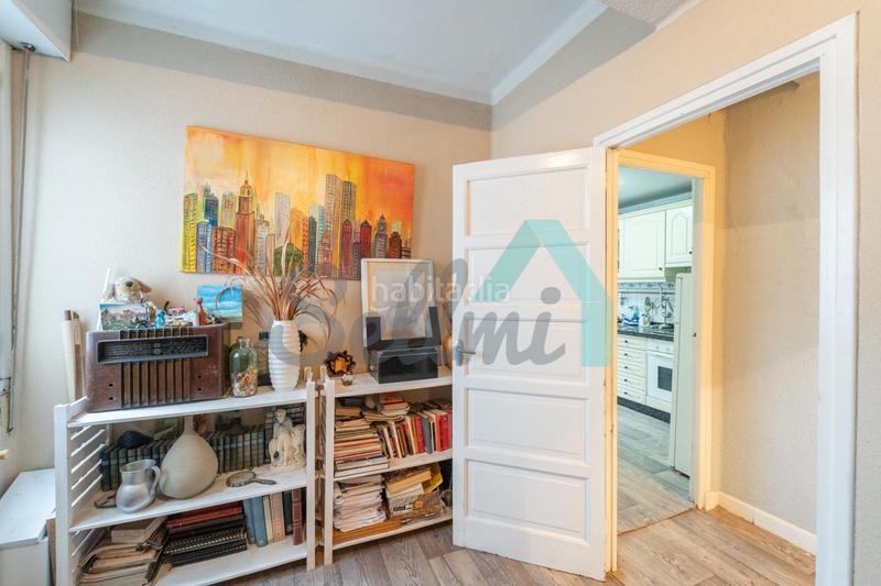 Foto 5935990f-8f2a-4c5a-a3a2-f1ee871dc916. Etagenwohnung in Milán - Pumarín Oviedo