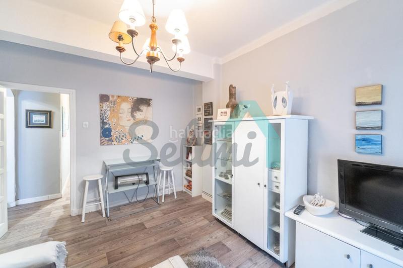 Foto 6d7c240d-7e07-401c-b522-d7264c0e2485. Etagenwohnung in Milán - Pumarín Oviedo