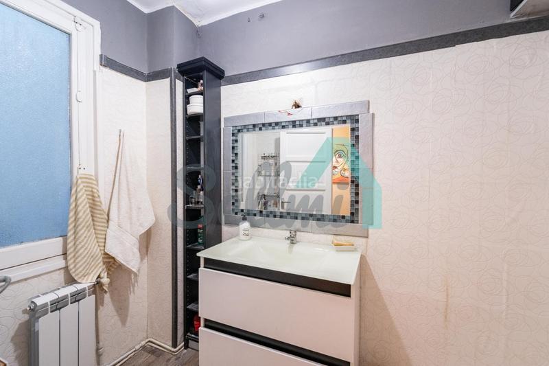 Foto f2157c6e-ffe4-4f20-9805-675595cc5f15. Etagenwohnung in Milán - Pumarín Oviedo