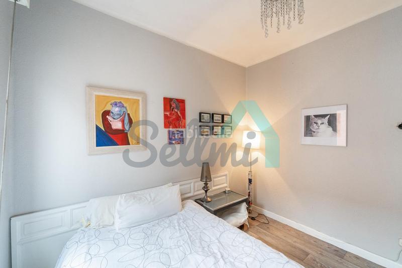 Foto f26a29f2-0d15-4cb6-bc5c-8514676f3884. Etagenwohnung in Milán - Pumarín Oviedo