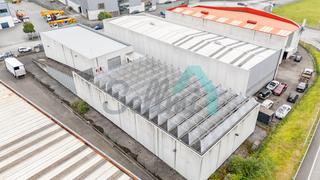 Fabrikhalle in Polígono Industrial Olloniego
