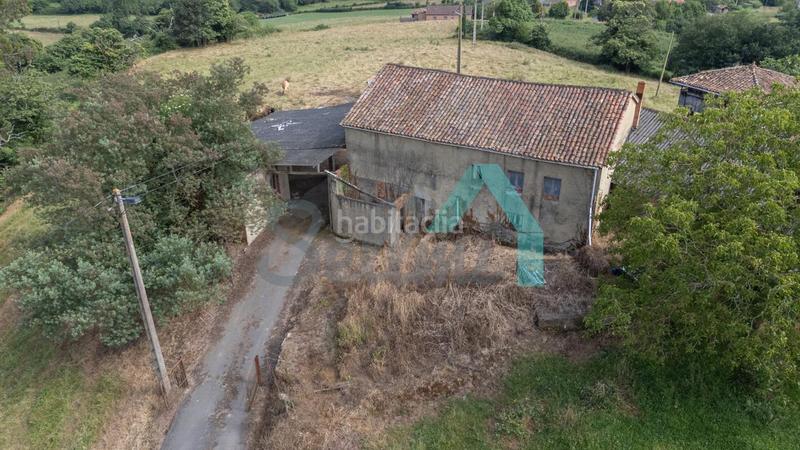 Foto 4a183f16-ad7b-41b6-a116-6e13fed422dd. Casa in Llanera