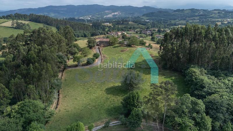 Foto c62a2ab7-f409-4318-a2bb-36efdb2309e6. Casa in Llanera