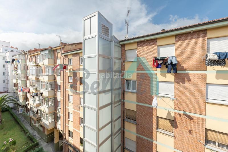 Foto 485e1086-1a52-4d4b-8fff-cd5556308012. Affitto appartamento con riscaldamento in Ciudad Naranco - Prados de La Fuente Oviedo