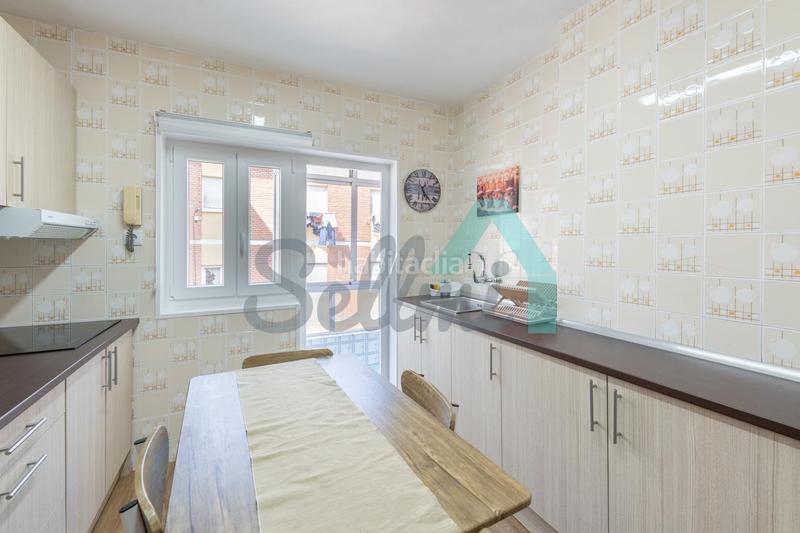 Foto b7a2b7b0-97e1-42e2-b895-0af91726d7ed. Location appartement avec chauffage dans Ciudad Naranco - Prados de La Fuente Oviedo