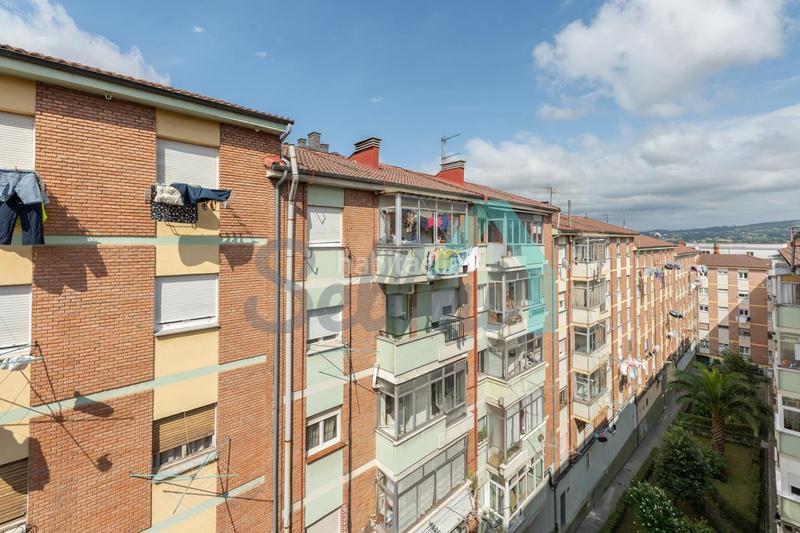 Foto 37a347b6-7292-4b34-8203-51c8cc66152d. Rent flat with heating in Ciudad Naranco - Prados de La Fuente Oviedo