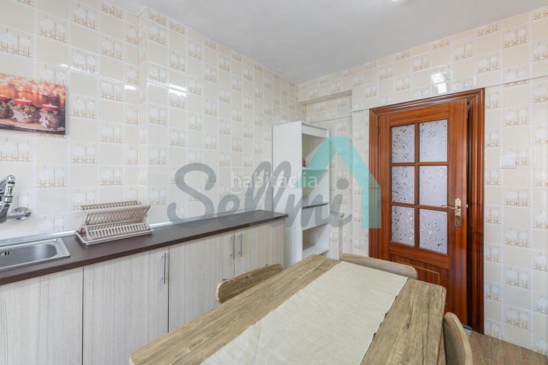 Foto fe843700-2dc1-4b42-947a-9a34f60b9a0a. Rent flat with heating in Ciudad Naranco - Prados de La Fuente Oviedo