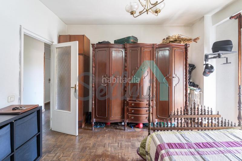 Foto 4468b201-3510-4c3e-8f25-b1bbce7debe8. Etagenwohnung mit heizung in Masip Oviedo