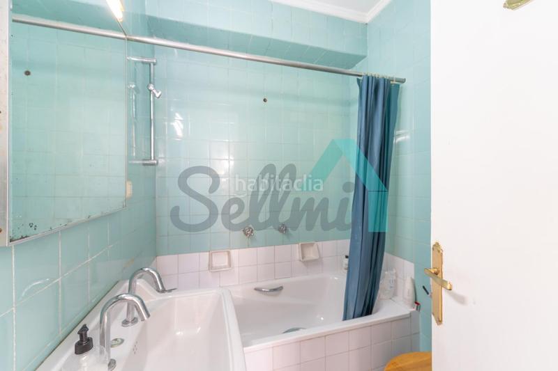 Foto 47c16d31-b862-46ef-b8cc-aca0c14c3e49. Etagenwohnung mit heizung in Masip Oviedo