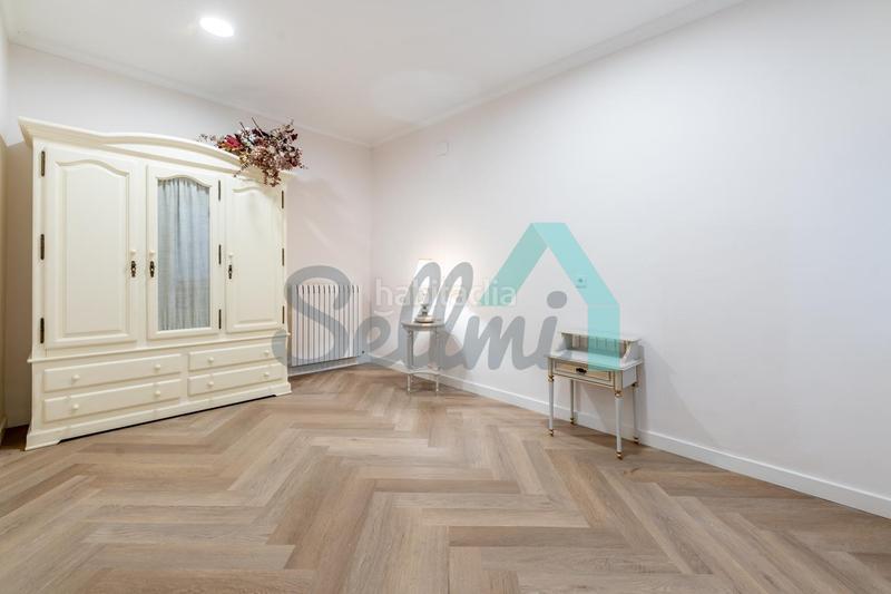 Foto 0b8754b3-695d-4ad0-beda-844544201d4f. Rent flat with heating in Centro Gijón