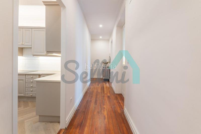 Foto 57cd68ca-ebb2-4180-b098-a312a4b6c854. Rent flat with heating in Centro Gijón