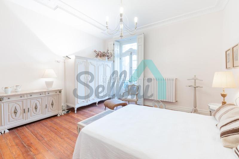 Foto 7bde13a8-0cfc-470c-bb56-d373188088e7. Rent flat with heating in Centro Gijón