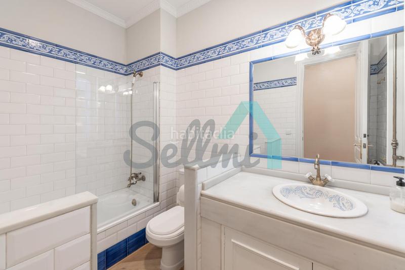 Foto 91b4efa4-3752-4cf5-9ef2-b56680b96ffa. Rent flat with heating in Centro Gijón