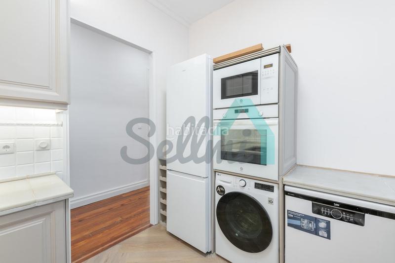 Foto 9a7ffe85-d7ea-4f90-b198-dc94bfdbef80. Rent flat with heating in Centro Gijón