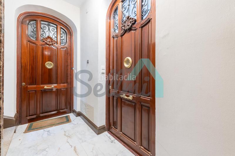 Foto 9f8b224c-3394-44ba-a99f-885d04048092. Rent flat with heating in Centro Gijón