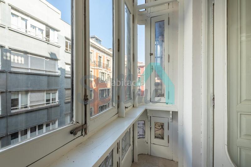 Foto eee65c2a-2a16-43da-b6be-dcdfba0af9ac. Rent flat with heating in Centro Gijón