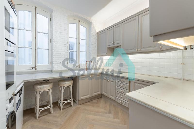 Foto 2421ff3b-a4c0-4906-b10a-6dd06fcd72ee. Alquiler piso en Centro Gijón