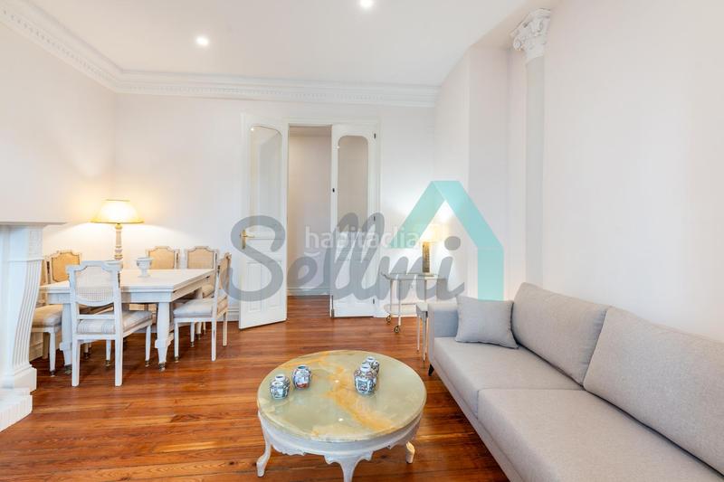 Foto 4659ab3a-5603-43a3-b00c-0ddd8ffee4a0. Alquiler piso en Centro Gijón