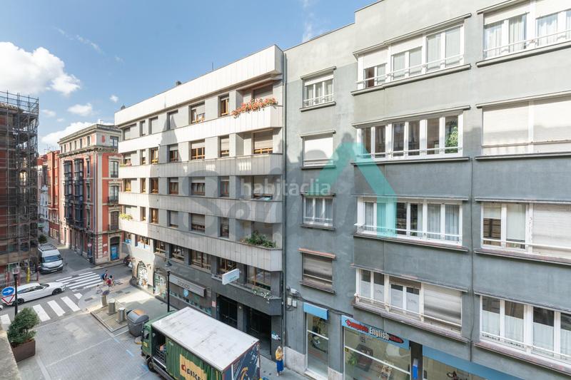 Foto d4dd4e5a-d764-41b7-a02e-4432dd98203d. Alquiler piso en Centro Gijón
