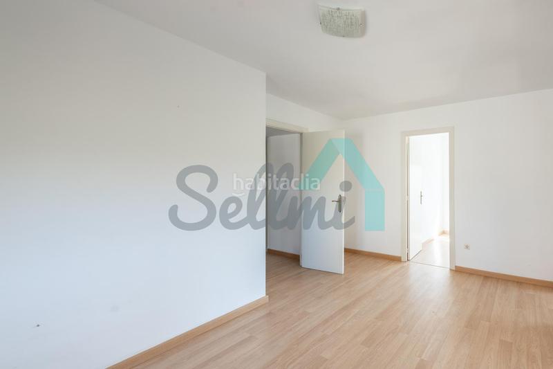 Foto 1153c813-c51b-43c4-a641-dee87ede88e7. Piso en Verdicio-Bañugues-Cabo Peña Gozón